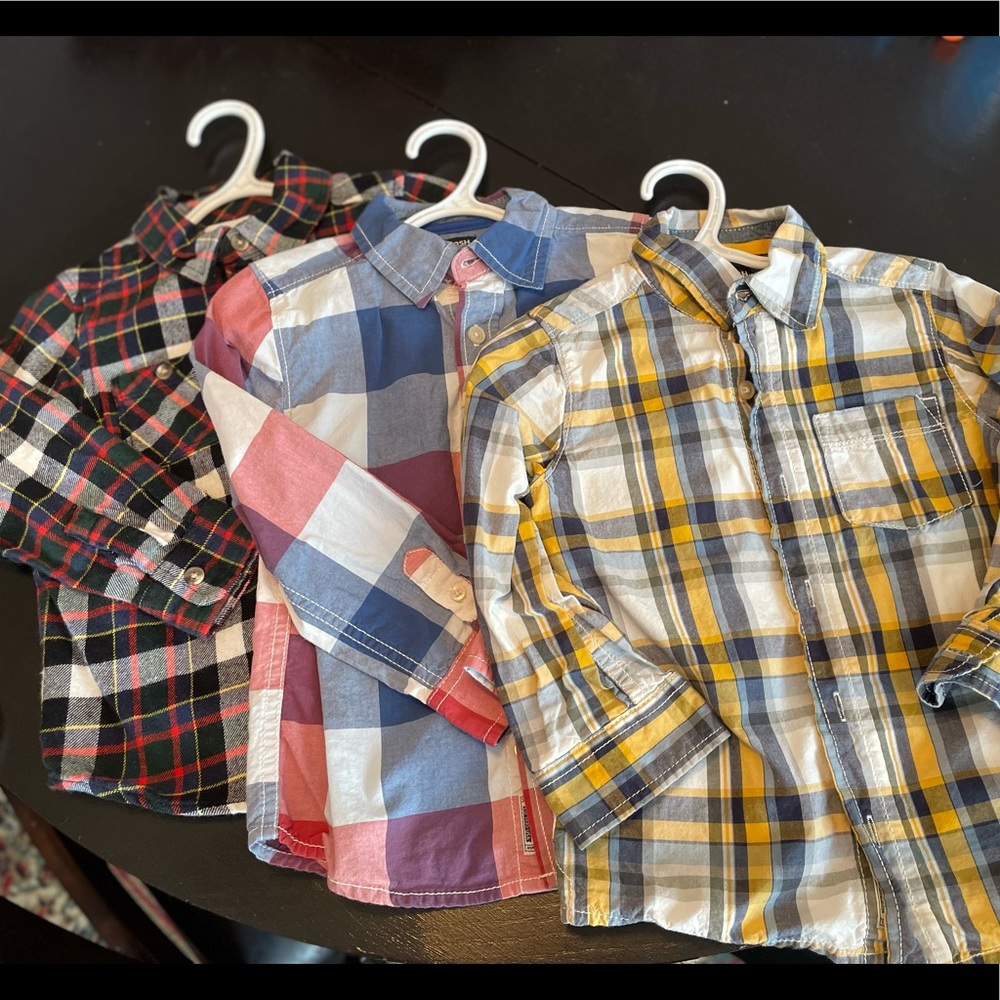 Bundle of 4T button down boys shirts